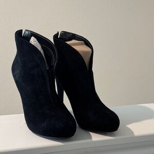 Jessica Simpson Black Suede Booties